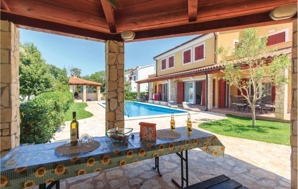 I & M Guest House Banjole Exterior foto